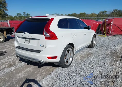 2013 Volvo Xc60 T6 из США, поврежденный, VIN YV4902DZ2D2403979